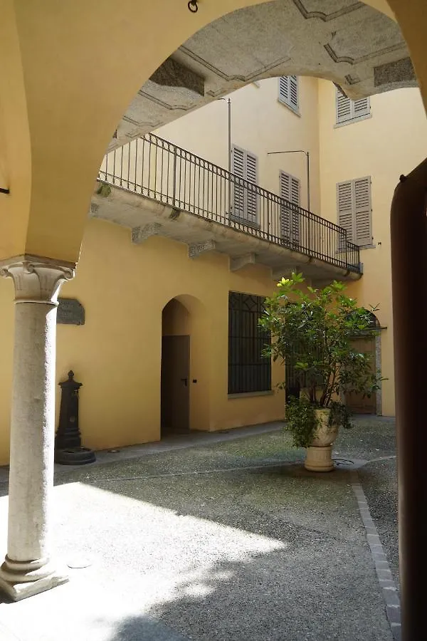 Casa Giovio Elengant Loft In Historical Building Apartment Como Italy