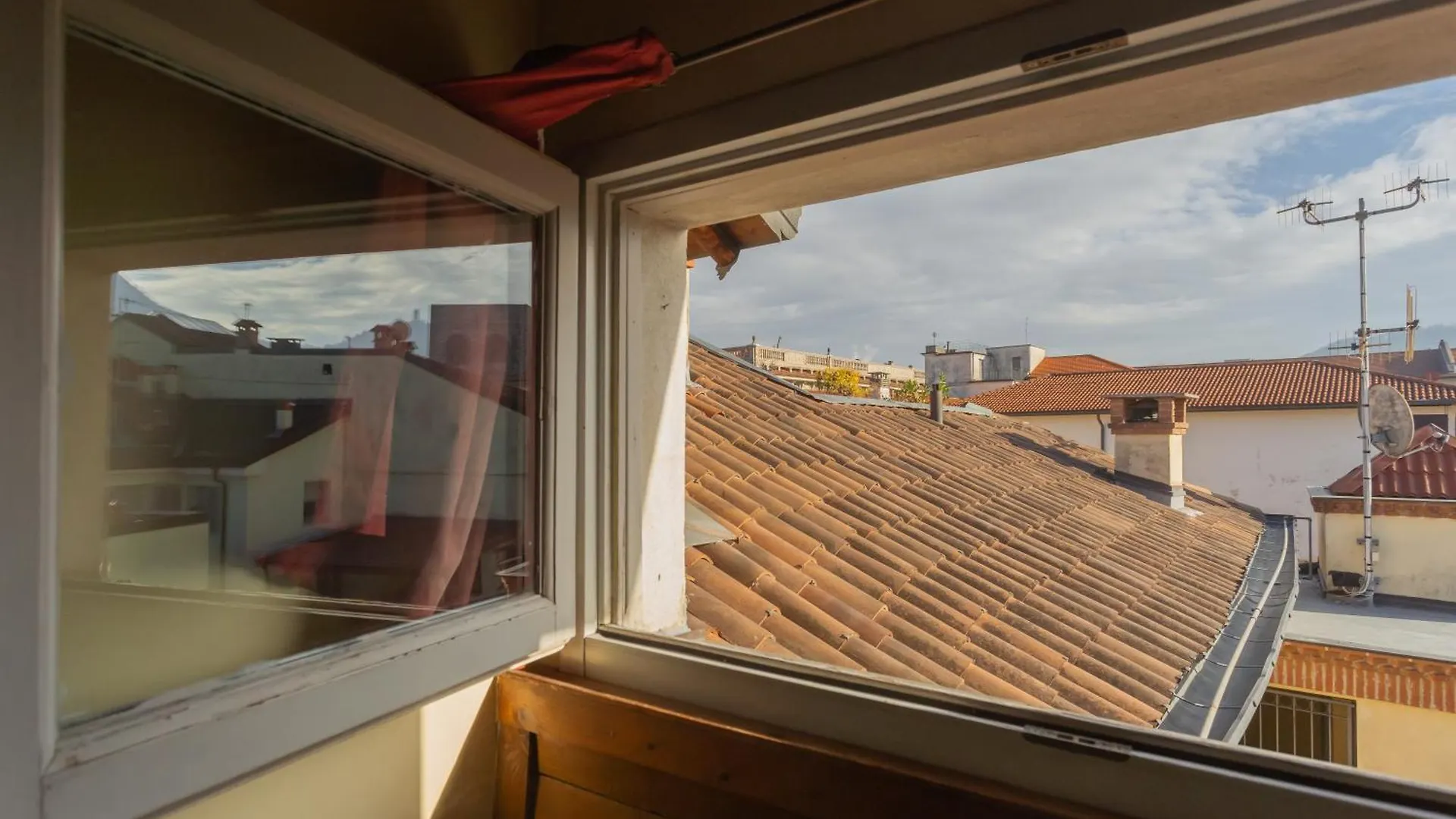 Casa Giovio Elengant Loft In Historical Building Apartment Como