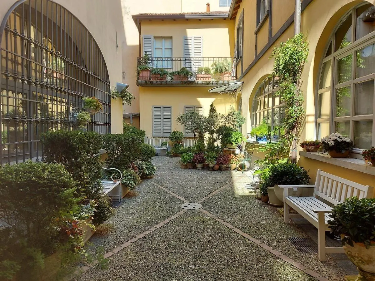 Casa Giovio Elengant Loft In Historical Building Apartment Como 0*,
