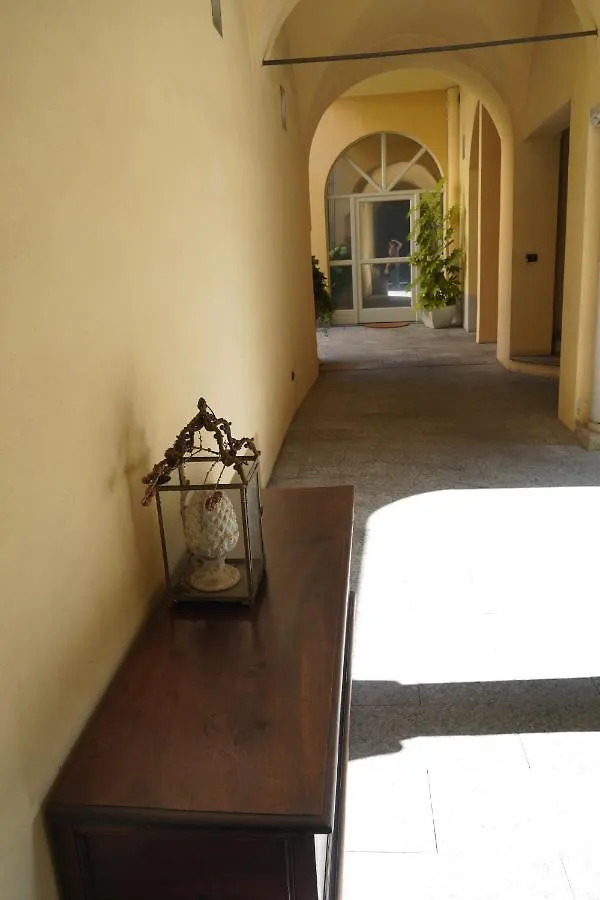 Casa Giovio Elengant Loft In Historical Building Lägenhet Como Italien